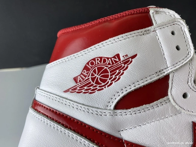 Metallic Retro Air Jordan 555088-103 (2017) Red 1 0704